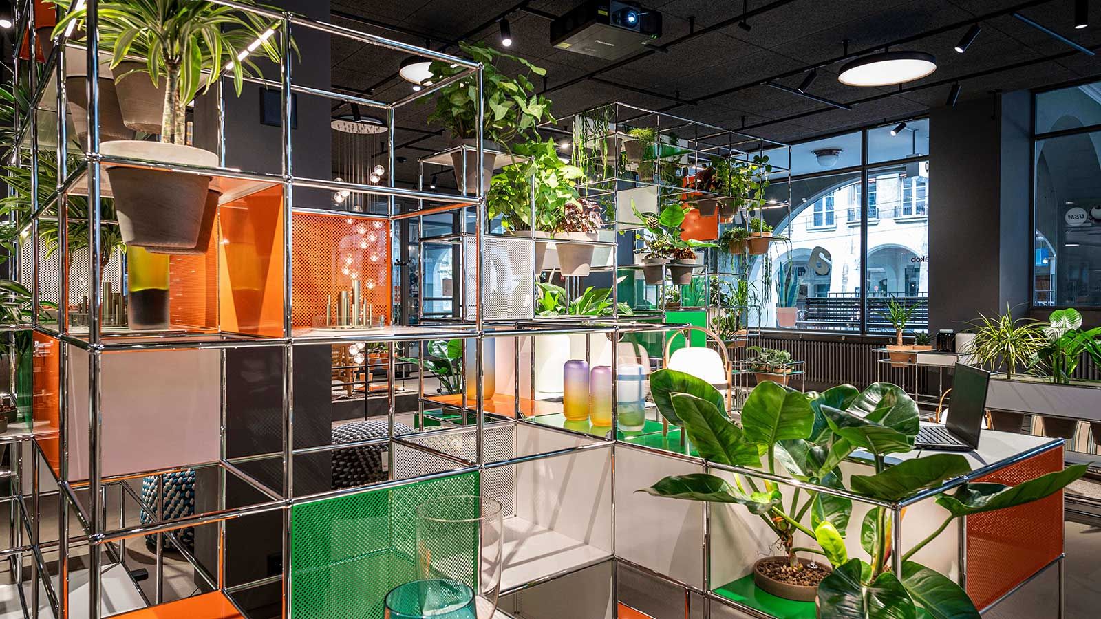 Im USM PlayLab von Teo Jakob wird das modulare Möbelbausystem von USM Haller in unterschiedlichen Szenarien erlebbar.